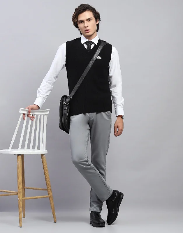 Men Black Self Design V Neck Sleeveless Sweater