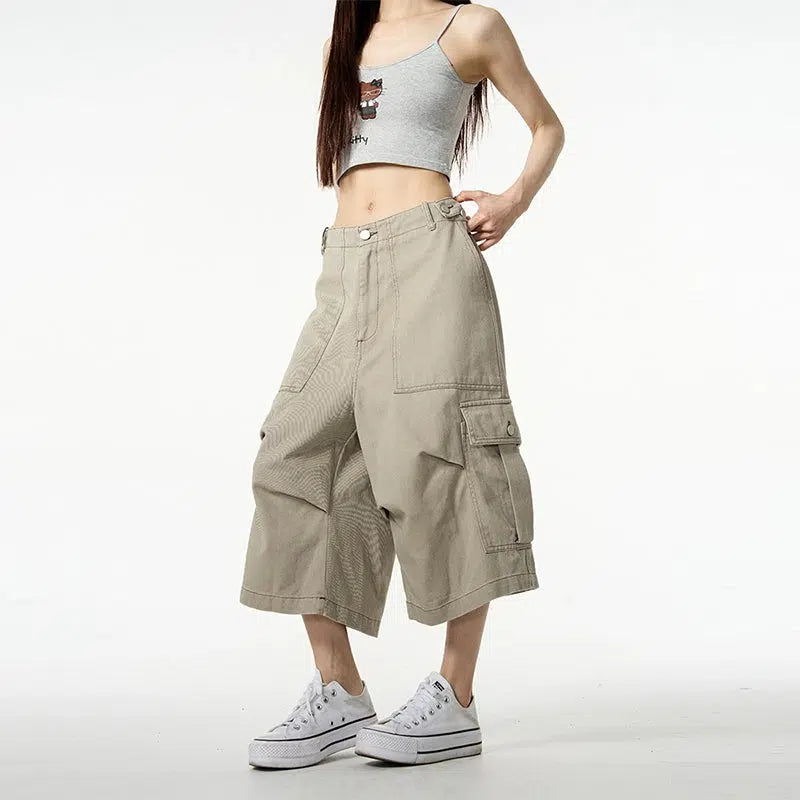 Baggy Cropped Cargo Pants