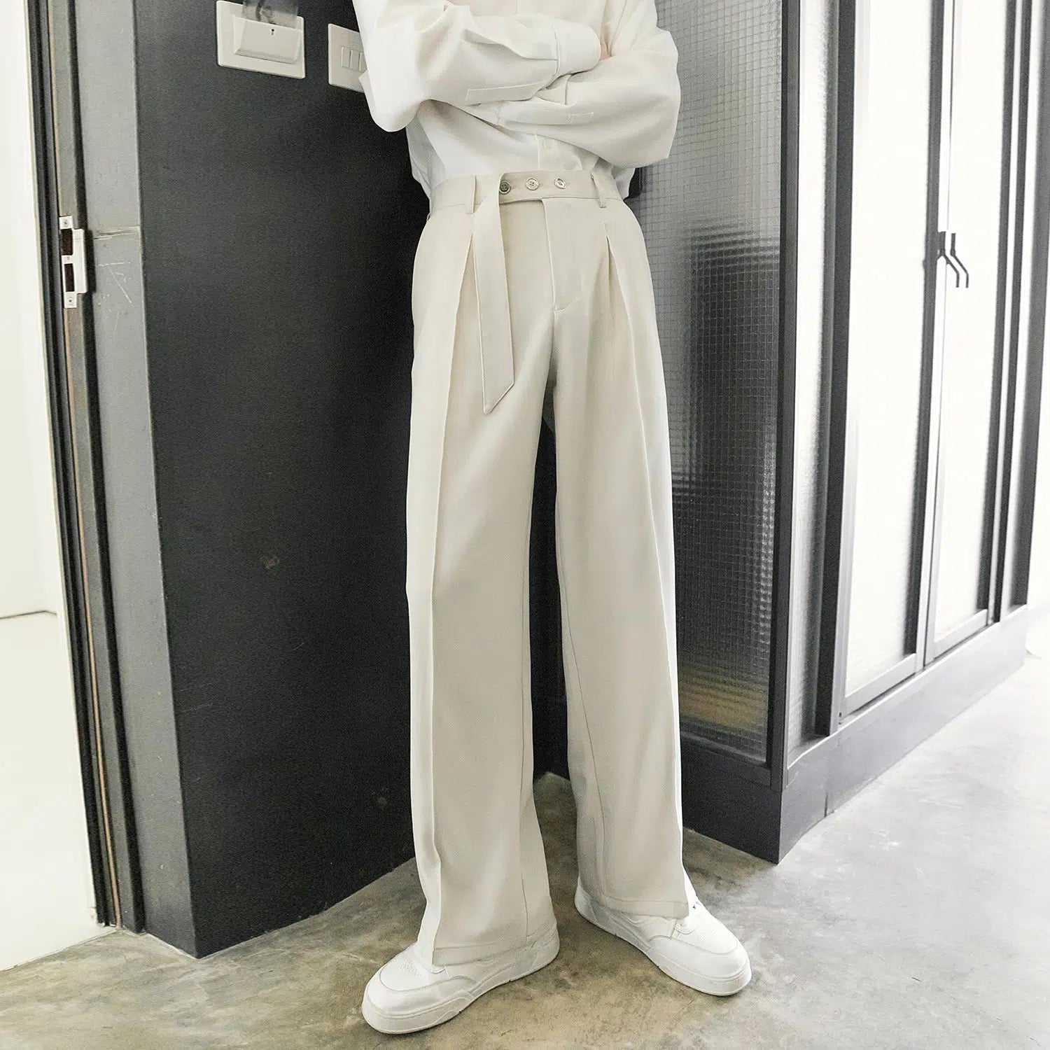 Belt Drape Straight-leg Pleated Pants