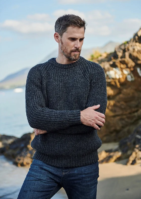 Men's Aran Fisherman Raglan Crew Sweater | Charcoal